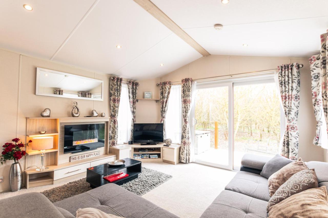 Lodge Meadows With Hot Tub *